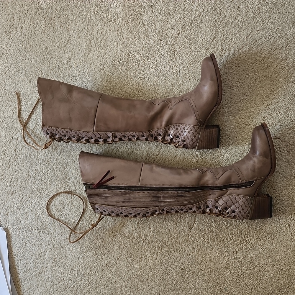 Freebird by Steven 'Catrina' in Dusty Rose Size 7 Tall Boots